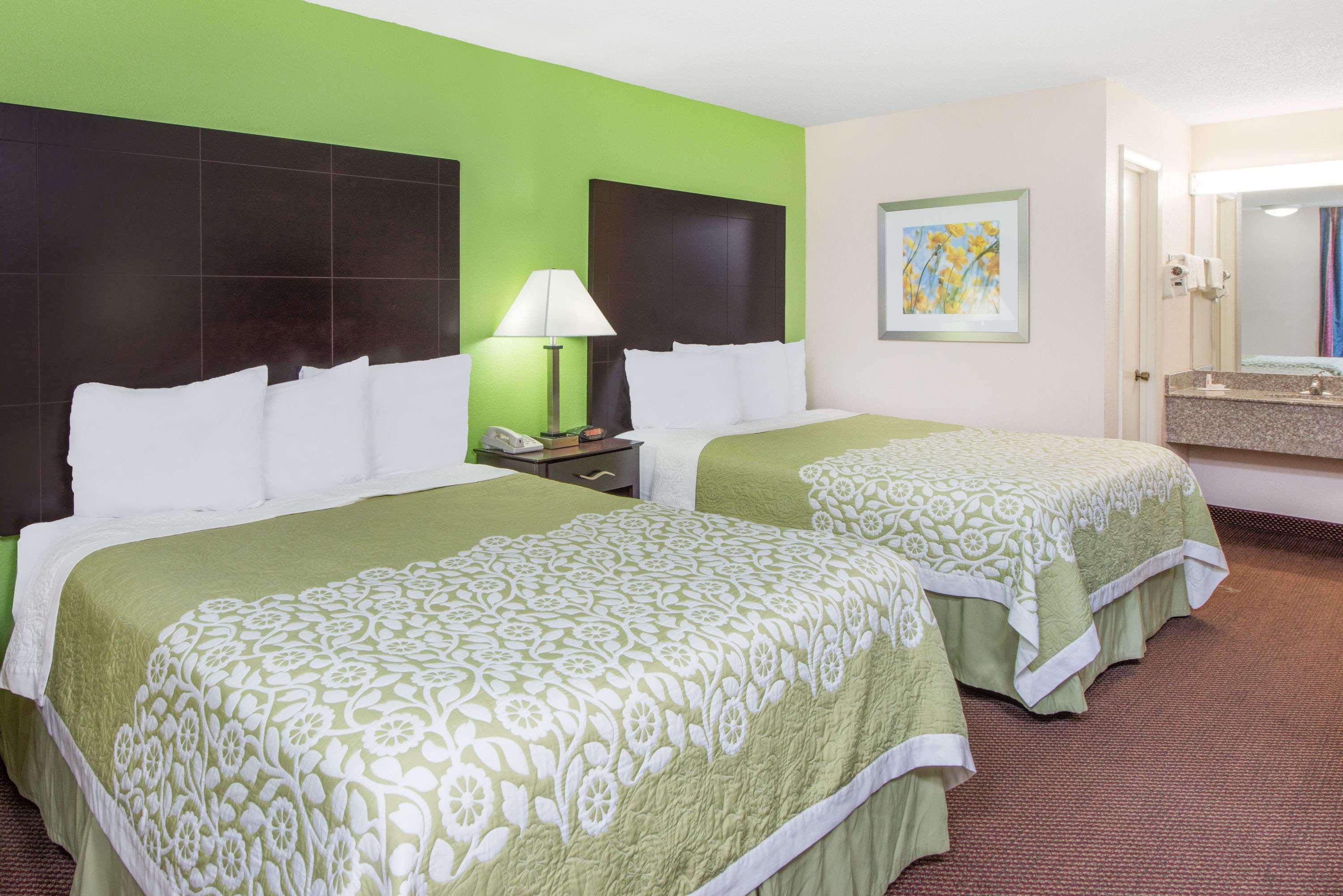 Days Inn By Wyndham Calvert City - Paducah East Buitenkant foto