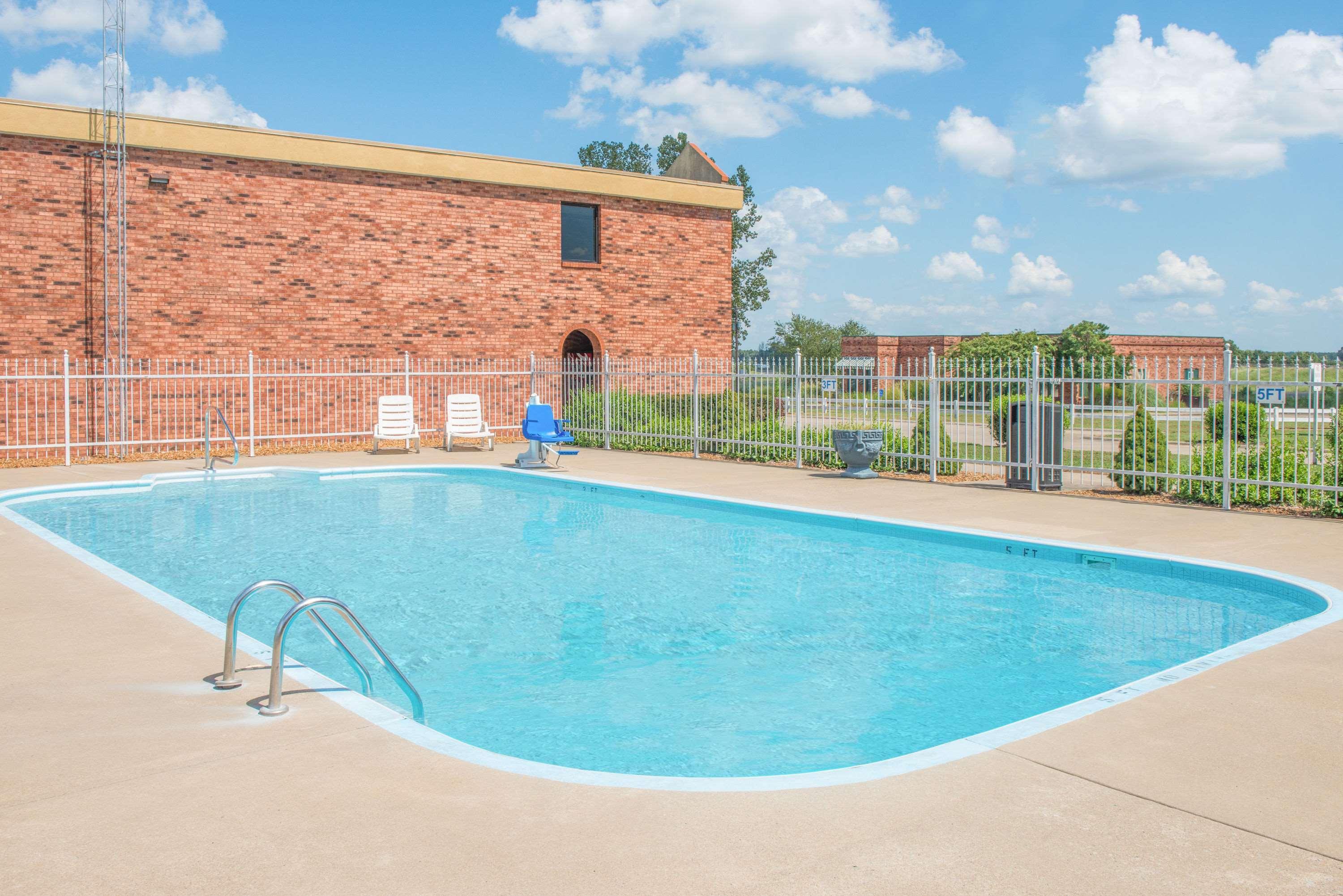 Days Inn By Wyndham Calvert City - Paducah East Buitenkant foto